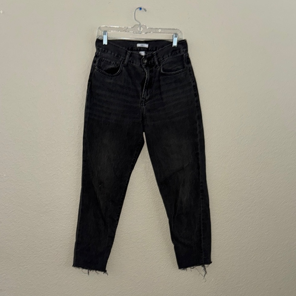 Forever 21 Black Cropped Jeans